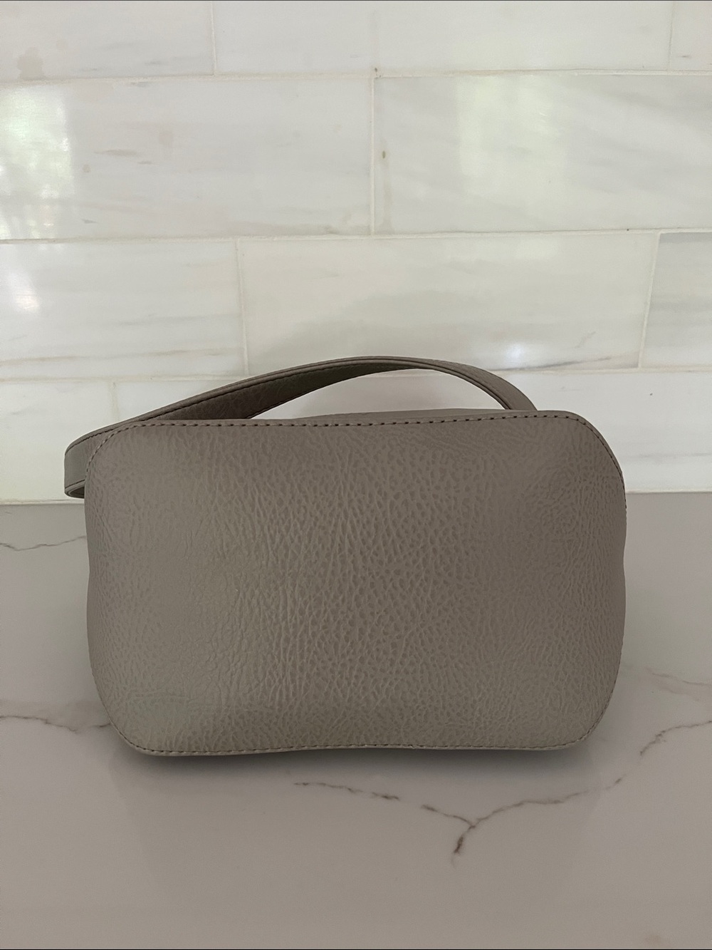 Matt & Nat NEW Sam Vegan Grain Leather Crossbody Bag Purse in Plateau - Picture 11 of 14